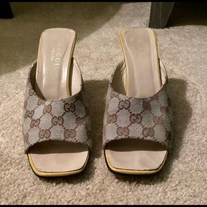Gucci Size 8 Wedges